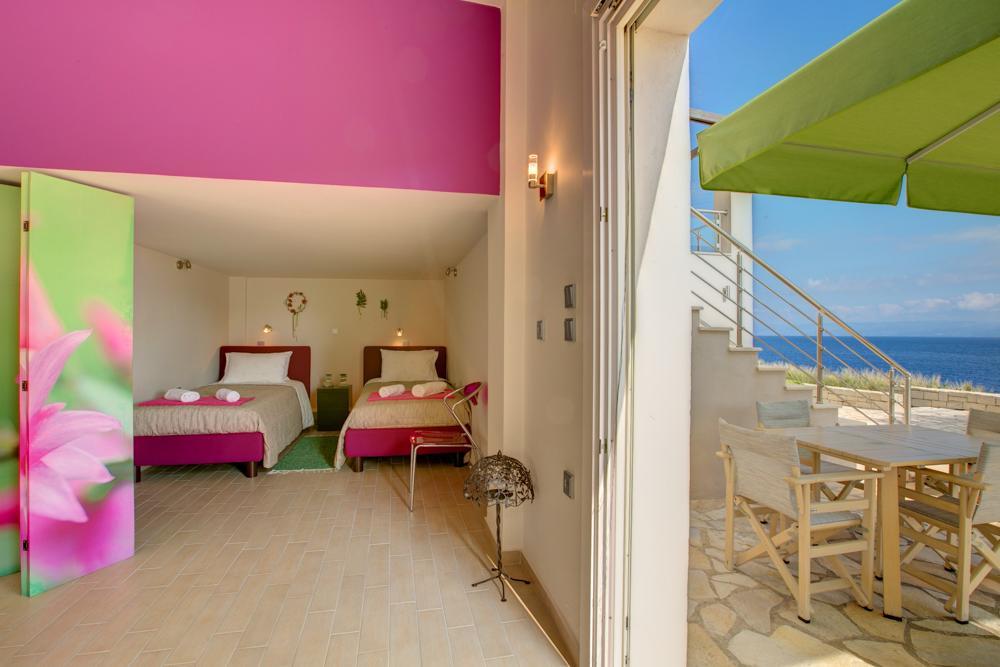 Villa Terra Del Nonno With Sea Views & Pool Gaios Rum bild
