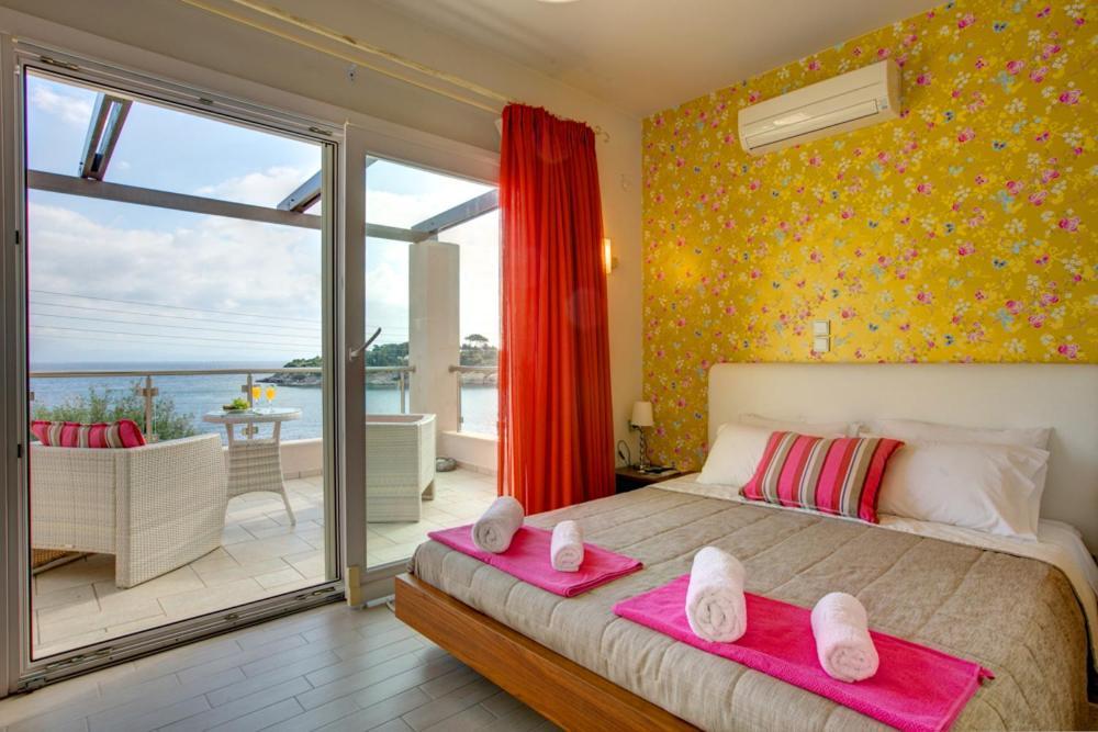 Villa Terra Del Nonno With Sea Views & Pool Gaios Exteriör bild