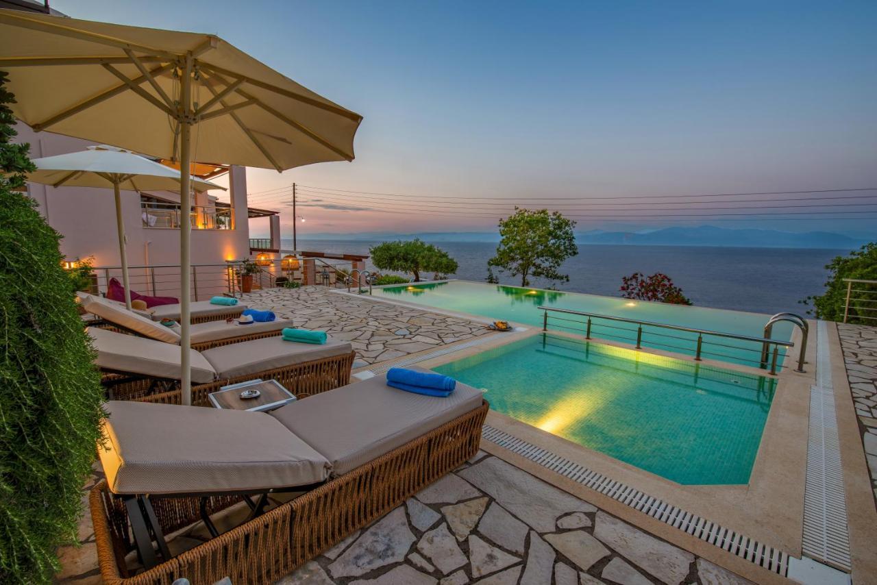 Villa Terra Del Nonno With Sea Views & Pool Gaios Exteriör bild