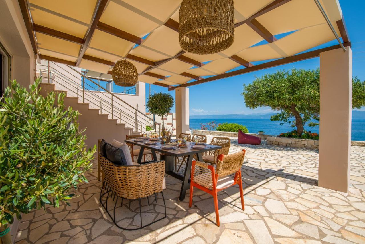 Villa Terra Del Nonno With Sea Views & Pool Gaios Exteriör bild