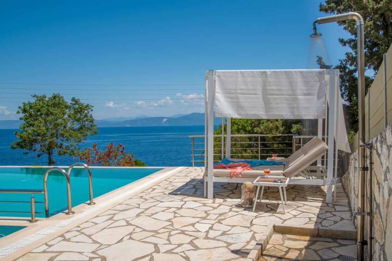 Villa Terra Del Nonno With Sea Views & Pool Gaios Exteriör bild